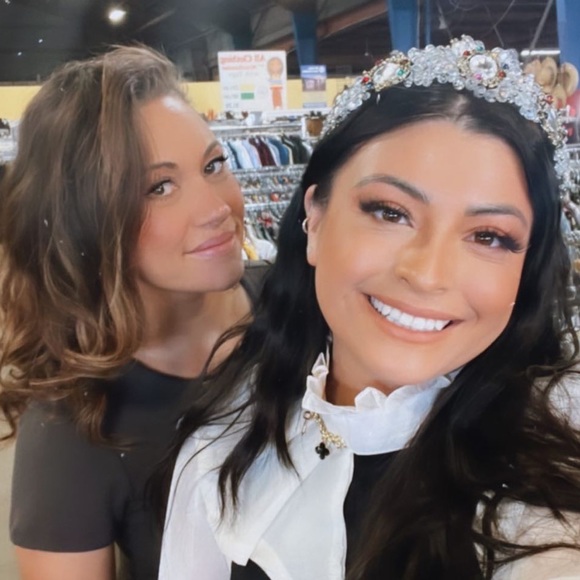 POSH N SIP ANNOUNCEMENTS / POSHMARK’S 12th BIRTHDAY CELEBRATION BURBANK, CA - Picture 7 of 14